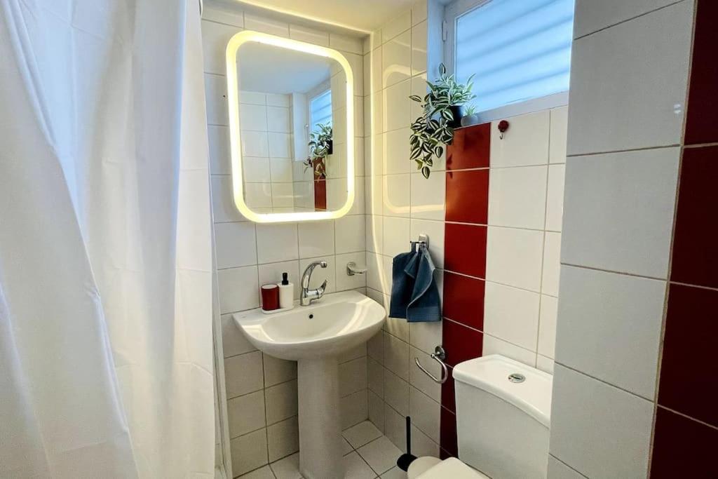 Cybele Apt Downtown Apartment Volos Exterior photo